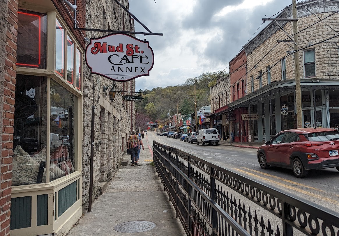 The Road to Eureka Springs